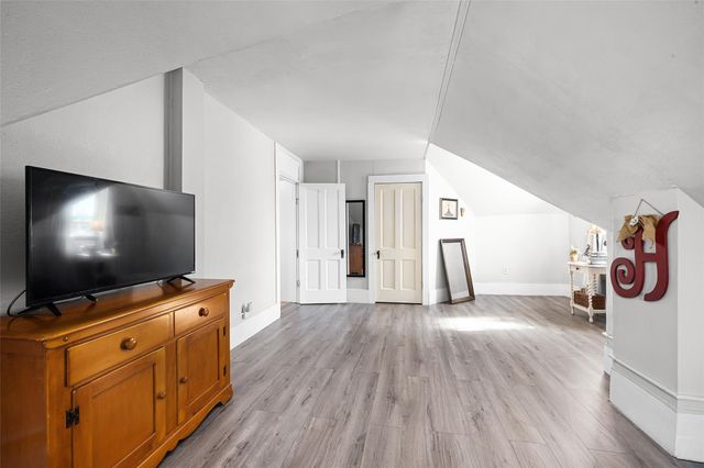 409 W Clark ST, Bartlett, TX 76511