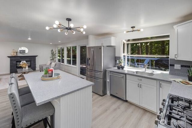 3310 220th Avenue SE, Sammamish, WA 98075