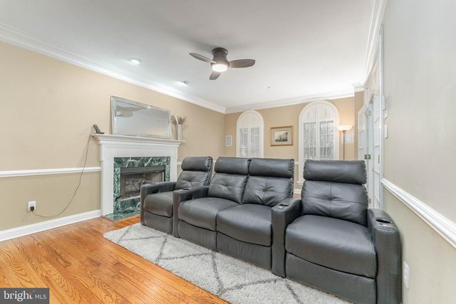 300 BELL CT, Exton, PA 19341