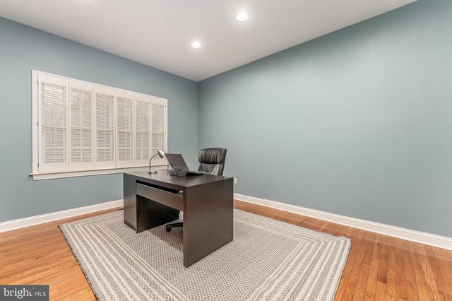 300 BELL CT, Exton, PA 19341