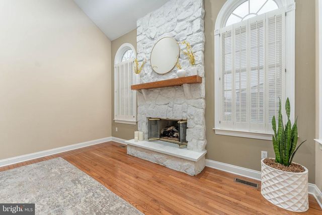 300 BELL CT, Exton, PA 19341