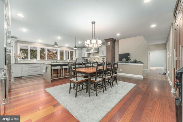 300 BELL CT, Exton, PA 19341
