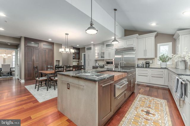 300 BELL CT, Exton, PA 19341