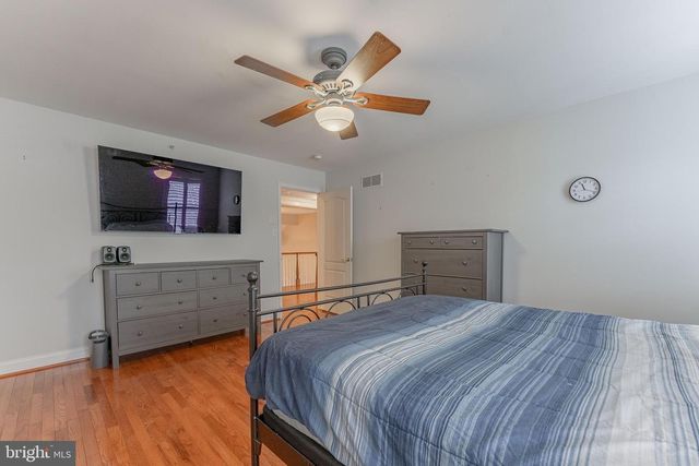300 BELL CT, Exton, PA 19341