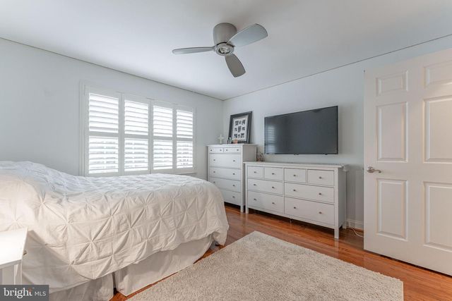300 BELL CT, Exton, PA 19341