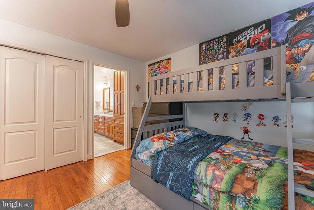 300 BELL CT, Exton, PA 19341