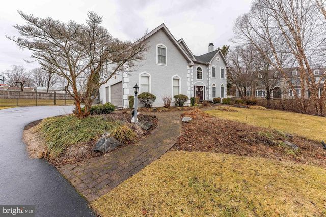 300 BELL CT, Exton, PA 19341