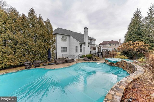 300 BELL CT, Exton, PA 19341