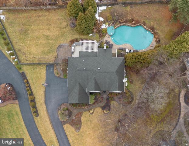 300 BELL CT, Exton, PA 19341
