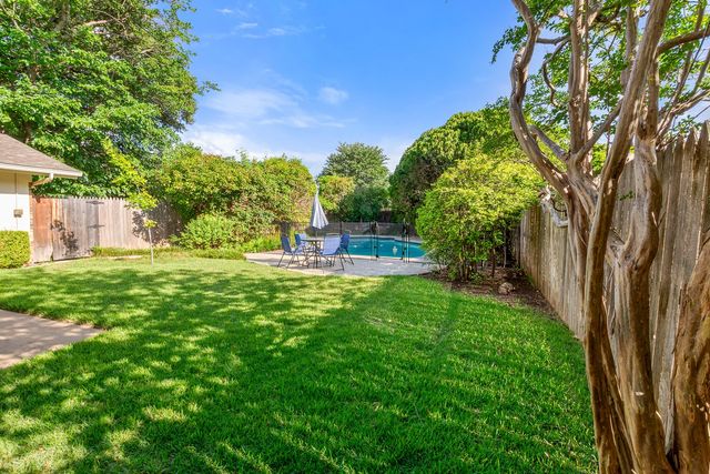 803 Firestone Lane, Richardson, TX 75080