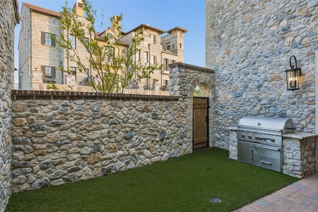 74 Cortes Drive, Westlake, TX 76262