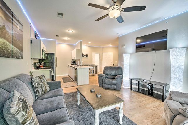 813 Holiday Ridge H2, Branson, MO 65616