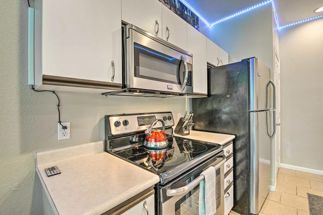 813 Holiday Ridge H2, Branson, MO 65616