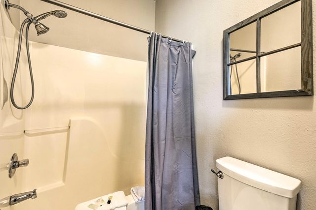 813 Holiday Ridge H2, Branson, MO 65616