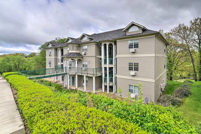 813 Holiday Ridge H2, Branson, MO 65616