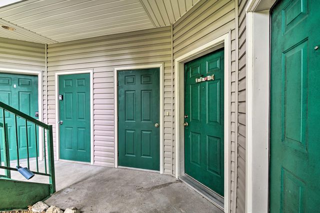 813 Holiday Ridge H2, Branson, MO 65616