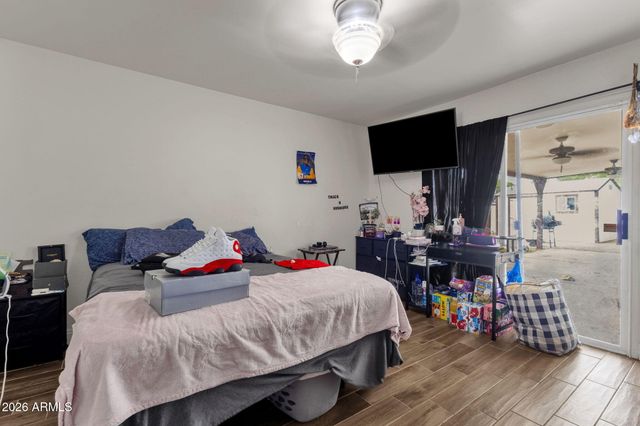 1101 E MCKELLIPS Road, Tempe, AZ 85288