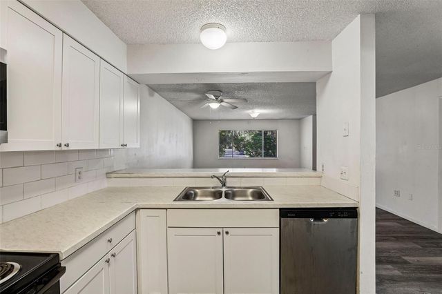 904 SUMTER STREET, Leesburg, FL 34748