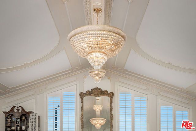 2315 N Hobart Boulevard, Los Angeles, CA 90027