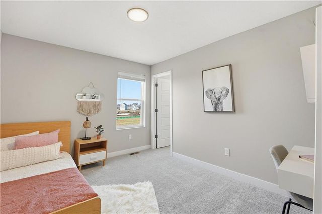 300 SW Amara Drive, Blue Springs, MO 64064