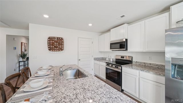 3815 Magnolia Hills, Northport, AL 35473