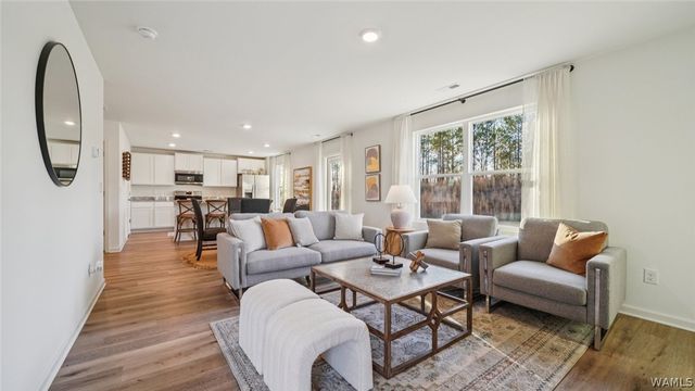3815 Magnolia Hills, Northport, AL 35473