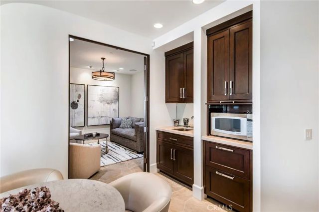 26 S La Senda Drive, Laguna Beach, CA 92651