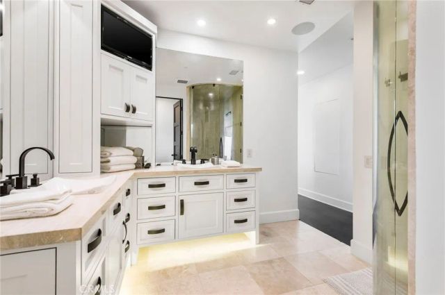 26 S La Senda Drive, Laguna Beach, CA 92651