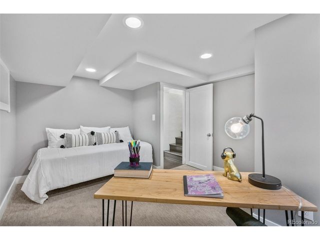 2200 S Corona St, Denver, CO 80210