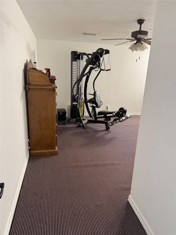 100 N Mattson Street, West Columbia, TX 77486