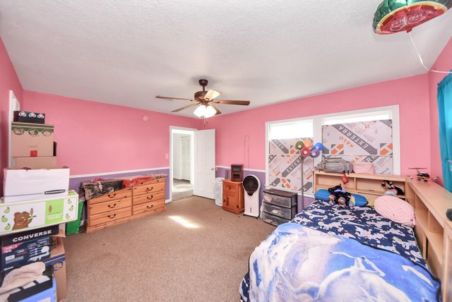 100 N Mattson Street, West Columbia, TX 77486