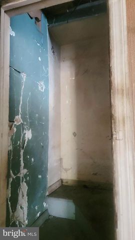 5220 CLAY ST NE, Washington, DC 20019