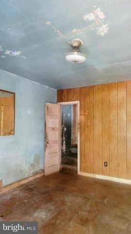 5220 CLAY ST NE, Washington, DC 20019