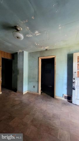 5220 CLAY ST NE, Washington, DC 20019