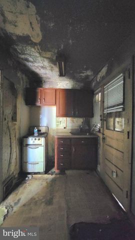 5220 CLAY ST NE, Washington, DC 20019