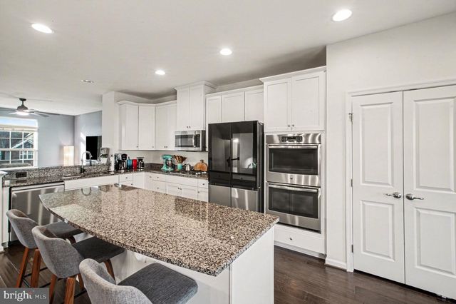 2102 HAYS ST, Fredericksburg, VA 22401