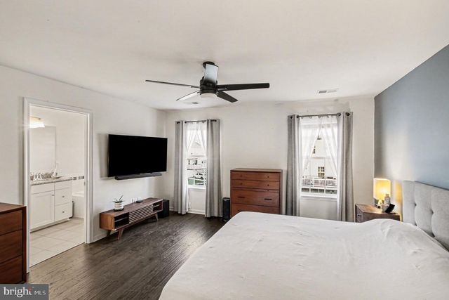 2102 HAYS ST, Fredericksburg, VA 22401