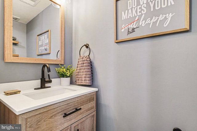 2102 HAYS ST, Fredericksburg, VA 22401