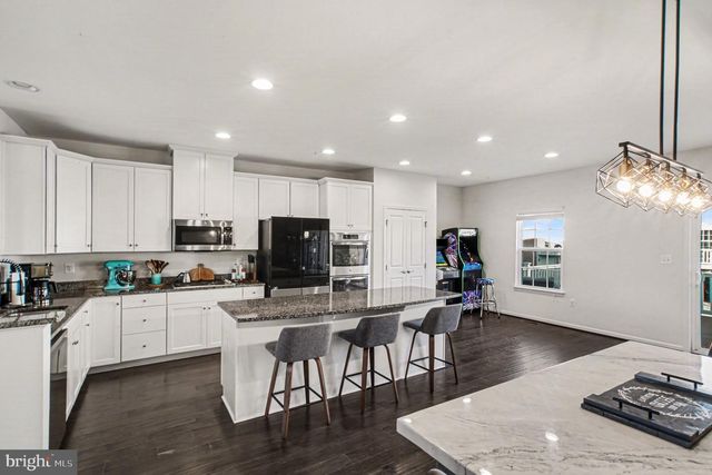 2102 HAYS ST, Fredericksburg, VA 22401