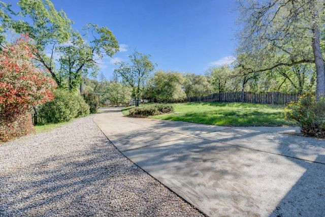 1874 Sweetwater Ct, Cool, CA 95614