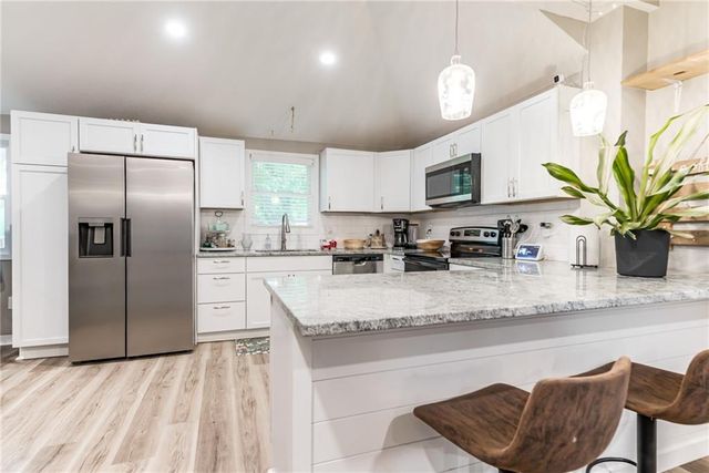 6033 Edith Avenue, Kansas City, KS 66104