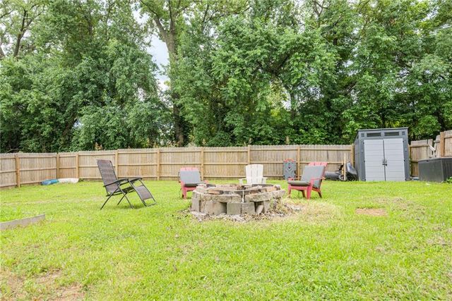 6033 Edith Avenue, Kansas City, KS 66104