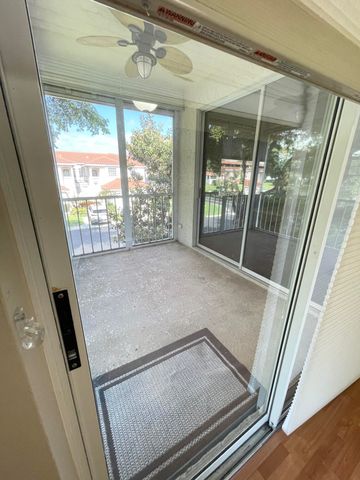 8550 Vía Romana 2, Boca Raton, FL 33496