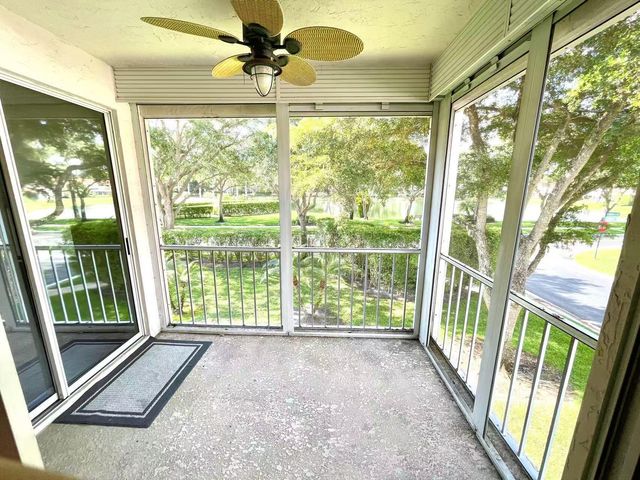 8550 Vía Romana 2, Boca Raton, FL 33496