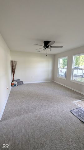 409 Parkway Street, Whiteland, IN 46184