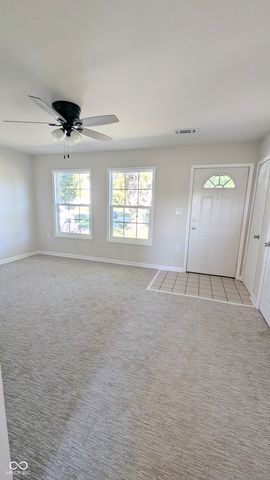 409 Parkway Street, Whiteland, IN 46184