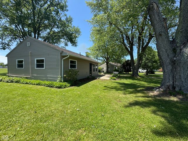 409 Parkway Street, Whiteland, IN 46184