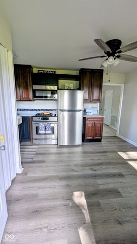 409 Parkway Street, Whiteland, IN 46184