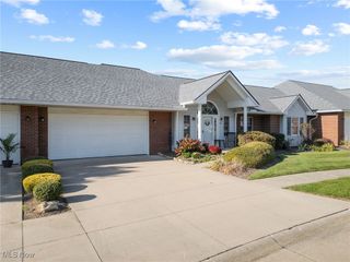 996 Rosemarie Circle, Wadsworth, OH 44281