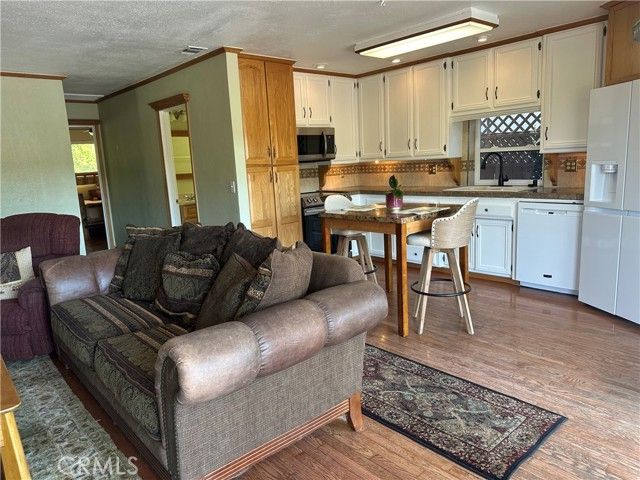 5101 Bluebird Lane, Paso Robles, CA 93446